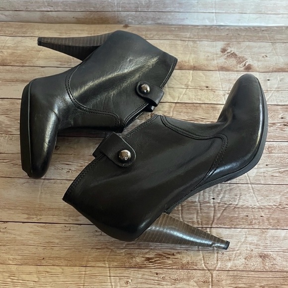Coach Aliza Sleek Black Ankle Booties 7.5 - Picture 10 of 16